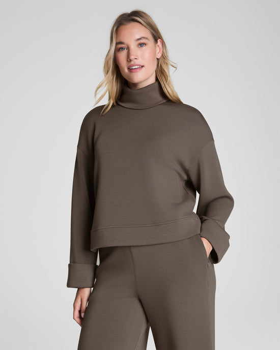 Air Essentials Cropped Turtleneck - Mineral