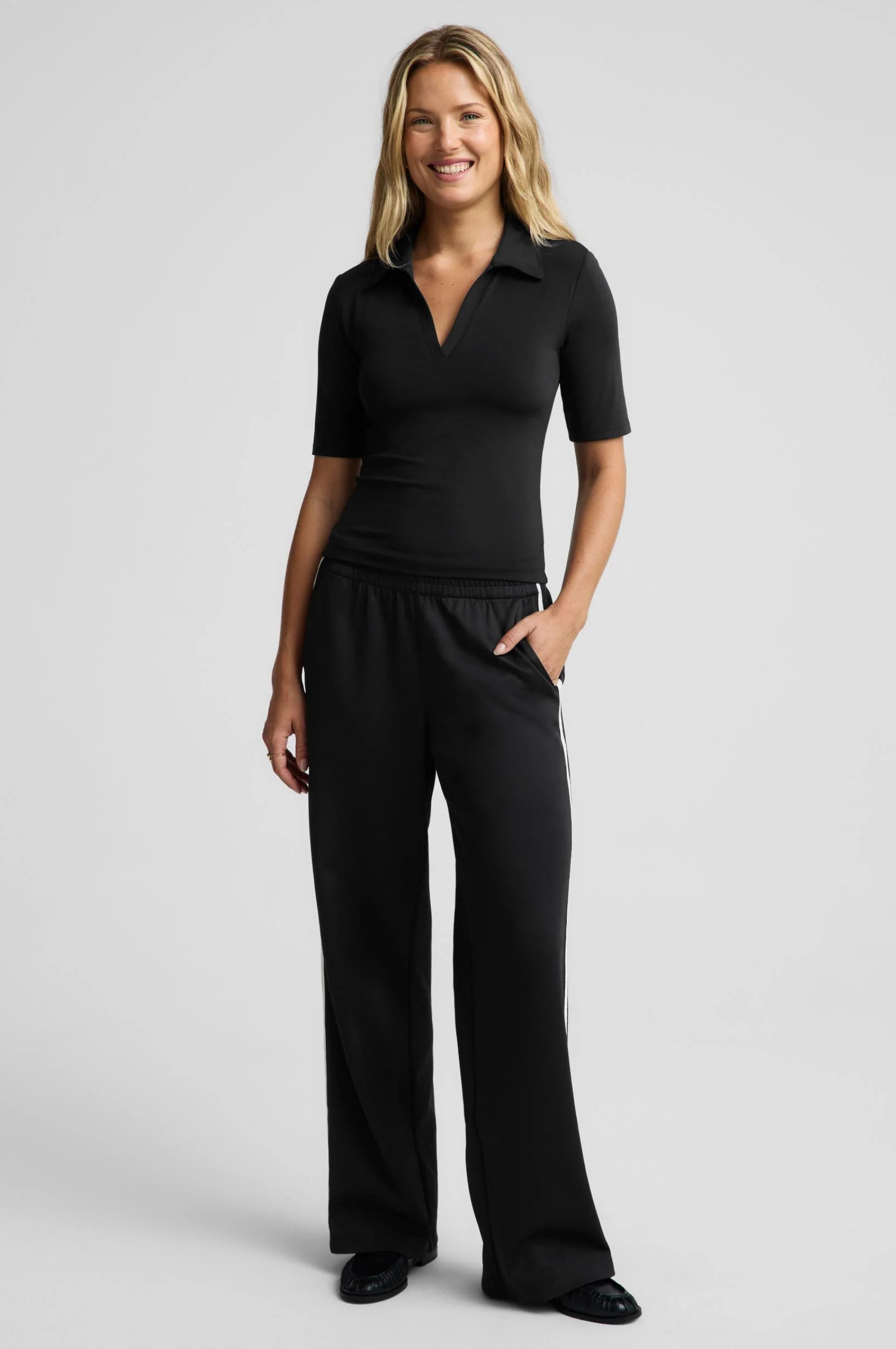 Sport Active V-Neck Polo - Black