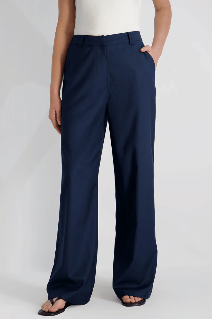 Lightweight Twill Relaxed Trouser - Marine