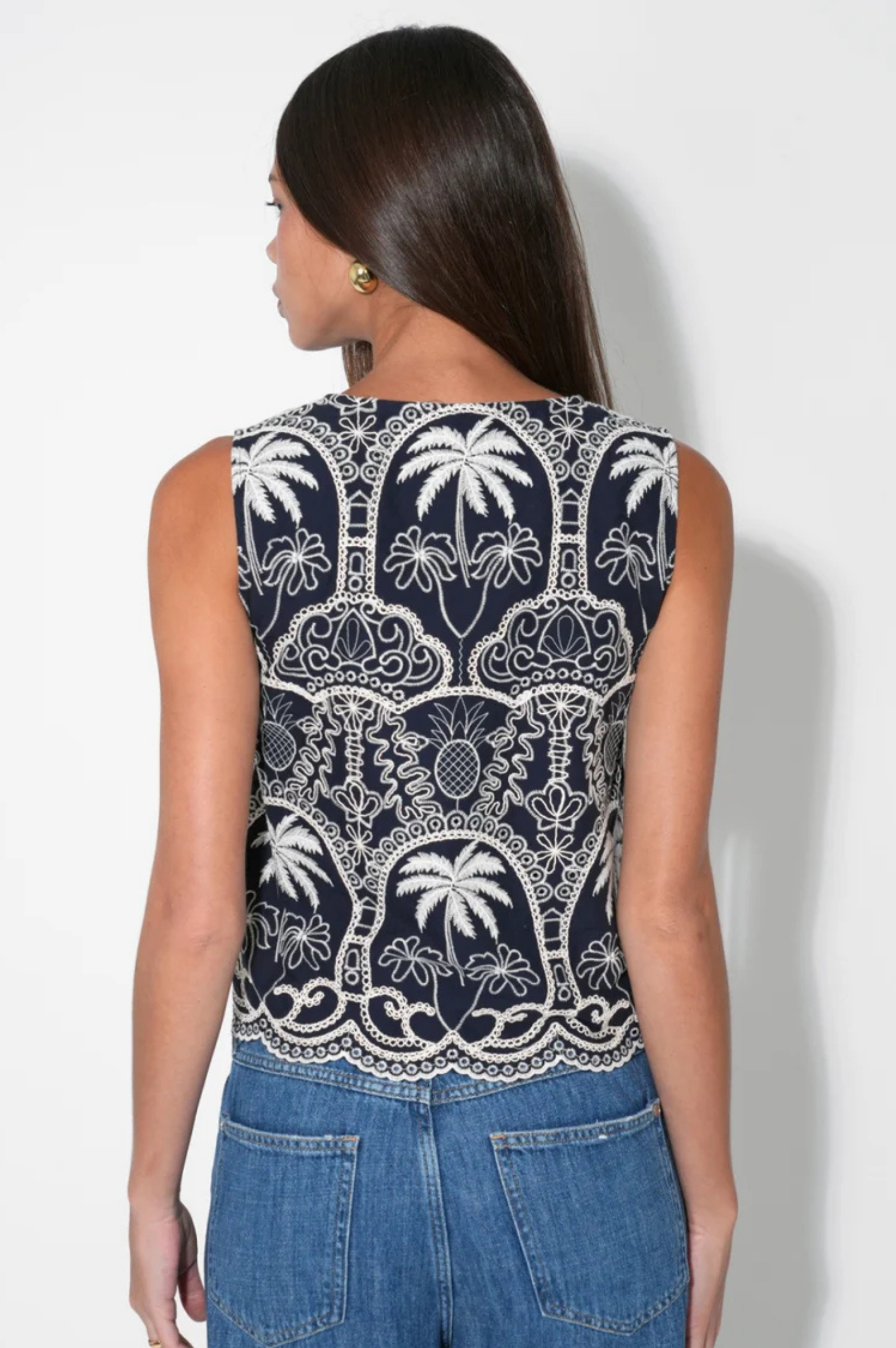 Katherine Scallop Cotton Embroidery Top - Navy & Ivory